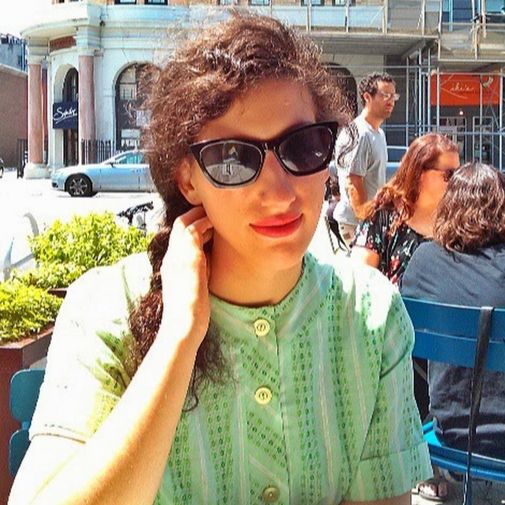 Meet your Posher, Madelaine